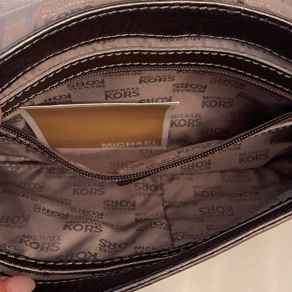 Michael Kors Purse Metallic Grey - Picture 5 of 8